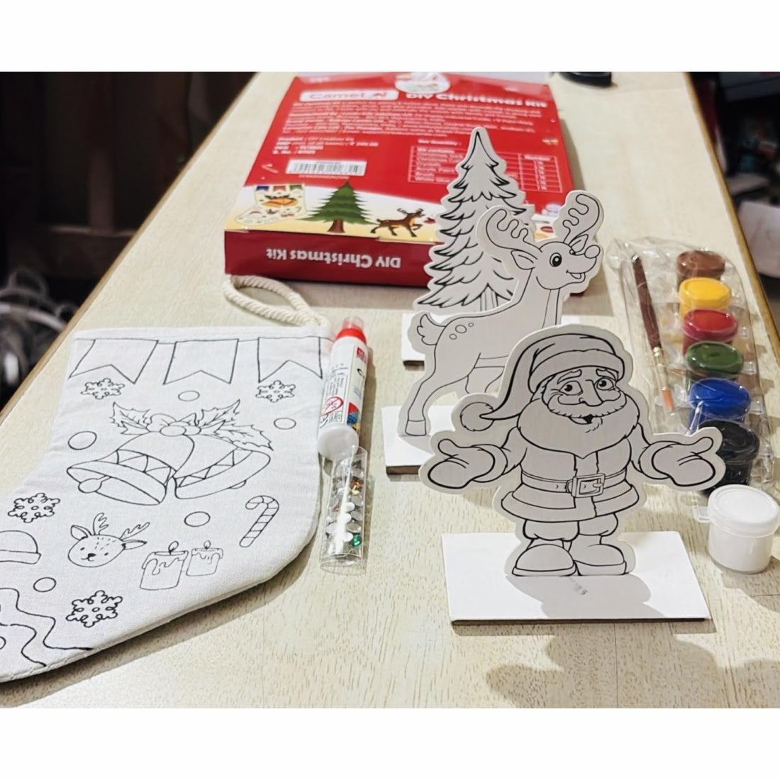 Camel DIY Christmas Kit